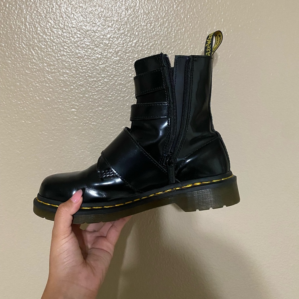 dr. martens blake II